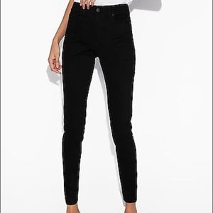 Black Skinny Jeans (short)